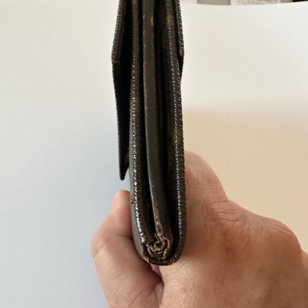 Louis Vuitton Monogram Compact Wallet - Authentic - Picture 12 of 16